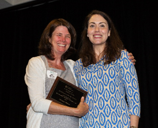 From left to right: Dr. Amy Shaheen (AOE President) and Dr. Lindsay Wilson (Recipient of the Foundation Phase Excellence in Teaching Award in 2019)