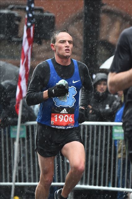 Alex Jeffs runs in the 2018 Boston Marathon